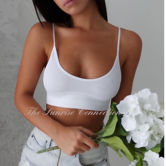 Meet Jane Bralette - Picture 4 of 11